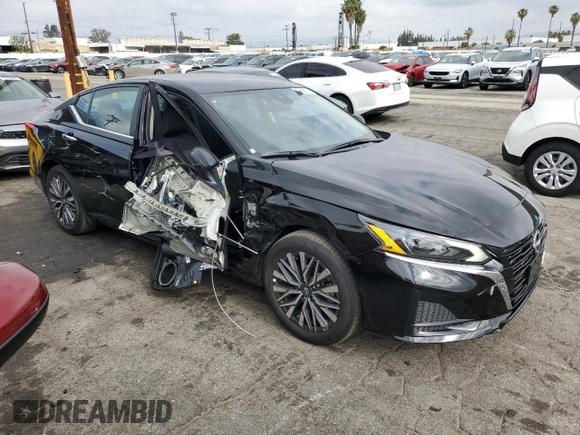 2025 Nissan Altima SV with VIN 1N4BL4DV1SN362587, listed as a Copart auction lot 54373685 with 4,875 mi miles and Clean Title. Bid and sale history available at DreamBid. Image 4.