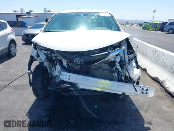 2022 Toyota Sienna LE с VIN 5TDKSKFC3NS070984, выставлен на аукционе IAAI как лот 41951686 с пробегом 10 846 миль миль и . История ставок и продаж доступна на DreamBid. Изображение 6.