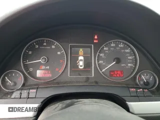 2007 Audi S4 z VIN WAUGL78E67A190905, wystawiony jako Copart lot #72814404 z przebiegiem 141 673 mil mil oraz Tytuł czysty. Historia ofert i sprzedaży dostępna na DreamBid. Obrazek 9.