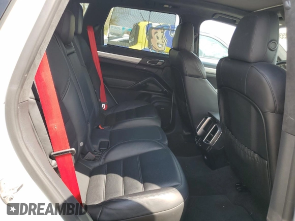 2016 Porsche Cayenne GTS with VIN WP1AD2A20GLA76331, listed as a Copart auction lot 49819255 with 39,040 mi miles and Salvage title. Bid and sale history available at DreamBid. Image 11.