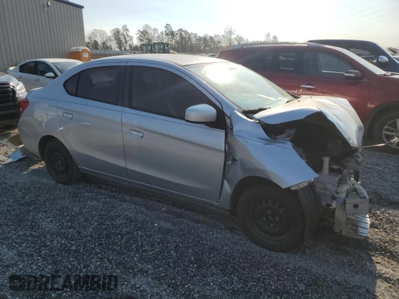 2019 Mitsubishi Mirage ES z VIN ML32F3FJ3KHF11107, wystawiony jako Copart lot #50464835 z przebiegiem 106 636 mil mil oraz Szkody całkowita. Historia ofert i sprzedaży dostępna na DreamBid. Obrazek 4.