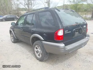 2002 Isuzu Rodeo S with VIN 4S2CK58W524322789, listed as a IAAI auction lot 41966033 with 251,311 mi miles. Bid and sale history available at carsss.com. Image 3.