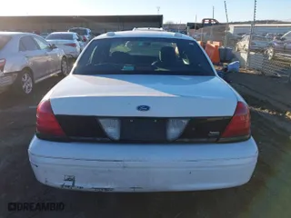 2009 Ford Police Interceptor with VIN 2FAHP71V29X109176, listed as a IAAI auction lot 41212513 with 286,233 mi miles. Bid and sale history available at carsss.com. Image 16.