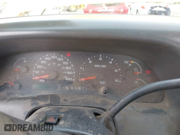 2002 Ford Super Duty F-250 XL with VIN 1FTNF20LX2EB80202, listed as a IAAI auction lot 41607631 with 342,859 mi miles. Bid and sale history available at carsss.com. Image 7.