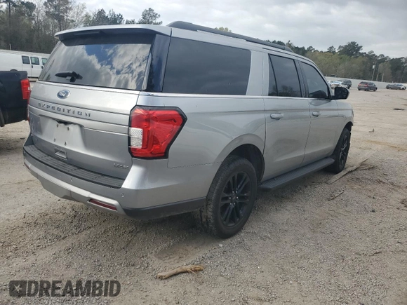 2024 Ford Expedition Max XLT with VIN 1FMJK1H82REA04559, listed as a Copart auction lot 49275045 with 25,641 mi miles and Salvage Title. Bid and sale history available at DreamBid. Image 3.