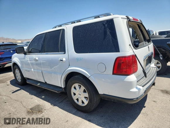 2006 Lincoln Navigator Luxury with VIN 5LMFU27566LJ29033, listed as a Copart auction lot 61047865 with Not provided miles and Salvage title. Bid and sale history available at DreamBid. Image 2.
