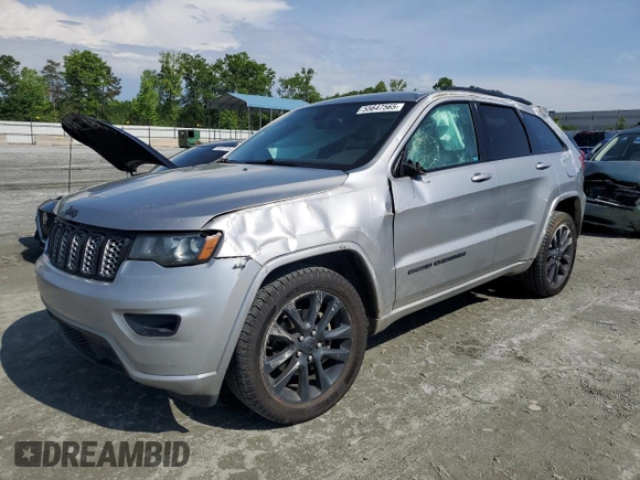 2017 Jeep Grand Cherokee Altitude z VIN 1C4RJEAG5HC929995, wystawiony jako Copart lot #55647565 z przebiegiem 207 845 mil mil oraz Szkoda całkowita • Salvage title. Historia ofert i sprzedaży dostępna na DreamBid. Obrazek 1.