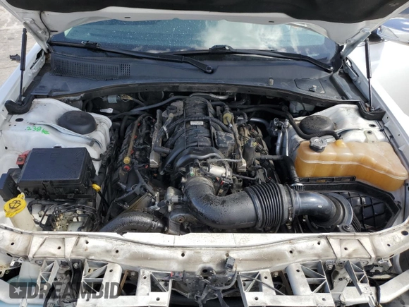 2015 Chrysler 300 C with VIN 2C3CCAET3FH739529, listed as a Copart auction lot 47520495 with 151,096 mi miles and Salvage Title. Bid and sale history available at DreamBid. Image 11.