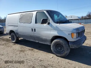 2000 Ford Econoline Cargo with VIN 1FTNE24L3YHA28752, listed as a Copart auction lot 45969345 with 109,484 mi miles and Clean Title. Bid and sale history available at carsss.com. Image 4.