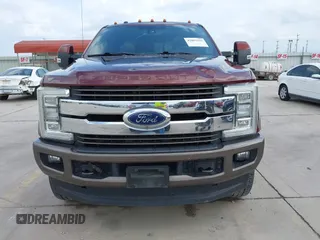2017 Ford F-250 Lariat с VIN 1FT7W2BT9HEF11530, выставлен на аукционе IAAI как лот 42091625 с пробегом 95 821 миль миль и . История ставок и продаж доступна на DreamBid. Изображение 12.