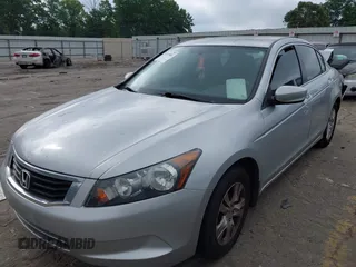 2009 Honda Accord LX-P z VIN 1HGCP26439A051709, wystawiony jako IAAI lot #42245882 z przebiegiem 142 264 mil mil oraz . Historia ofert i sprzedaży dostępna na DreamBid. Obrazek 2.