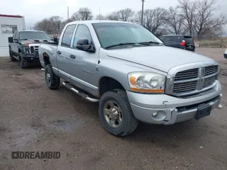 2006 Dodge 2500 SLT with VIN 3D7KS28C36G136520, listed as a IAAI auction lot 41948753 with 305,825 mi miles. Bid and sale history available at carsss.com. Image 1.