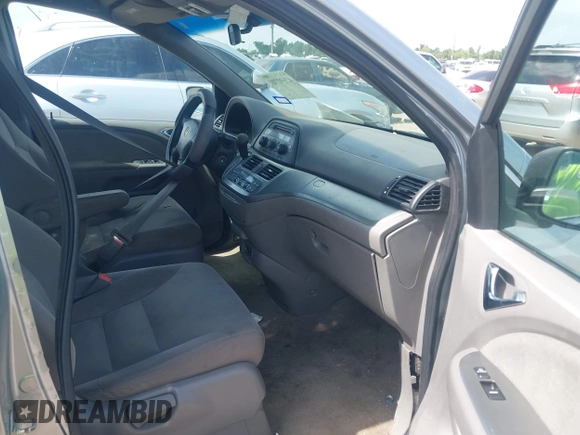 2010 Honda Odyssey EX with VIN 5FNRL3H42AB002679, listed as a IAAI auction lot 42692701 with 179,905 mi miles and . Bid and sale history available at DreamBid. Image 5.