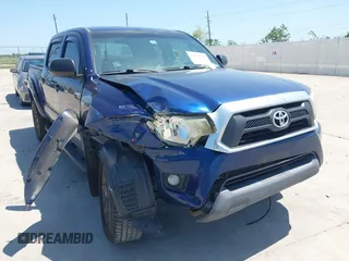 2014 Toyota Tacoma PreRunner with VIN 3TMJU4GN8EM157541, listed as a IAAI auction lot 41998374 with 113,830 mi miles. Bid and sale history available at carsss.com. Image 6.