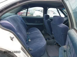 1993 Oldsmobile 88 z VIN 1G3HN53L0PH312824, wystawiony jako IAAI lot #42200714 z przebiegiem 152 810 mil mil oraz . Historia ofert i sprzedaży dostępna na DreamBid. Obrazek 8.