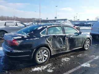 2018 Volkswagen Passat 2.0T SE with VIN 1VWBA7A33JC009425, listed as a IAAI auction lot 41362076 with 89,673 mi miles. Bid and sale history available at carsss.com. Image 6.