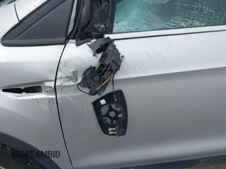 2016 Ford Escape SE с VIN 1FMCU9G98GUB42623, выставлен на аукционе IAAI как лот 41614427 с пробегом Не указан миль и . История ставок и продаж доступна на DreamBid. Изображение 12.