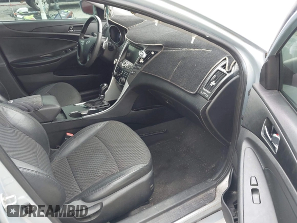 2012 Hyundai Sonata Limited z VIN 5NPEC4AB5CH402785, wystawiony jako IAAI lot #42350650 z przebiegiem 145 648 mil mil oraz . Historia ofert i sprzedaży dostępna na DreamBid. Obrazek 5.
