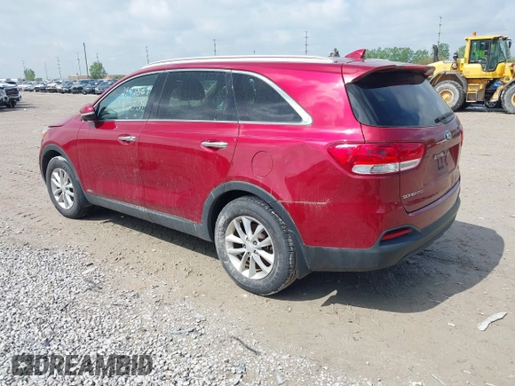 2018 Kia Sorento LX z VIN 5XYPGDA38JG421230, wystawiony jako IAAI lot #42213497 z przebiegiem 146 000 mil mil oraz . Historia ofert i sprzedaży dostępna na DreamBid. Obrazek 3.