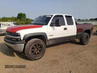 2002 Chevrolet Silverado 2500 LS z VIN 1GCGK29U32Z330420, wystawiony jako Copart lot #59506425 z przebiegiem 266 435 mil mil oraz Szkoda całkowita • Salvage title. Historia ofert i sprzedaży dostępna na DreamBid. Obrazek 1.