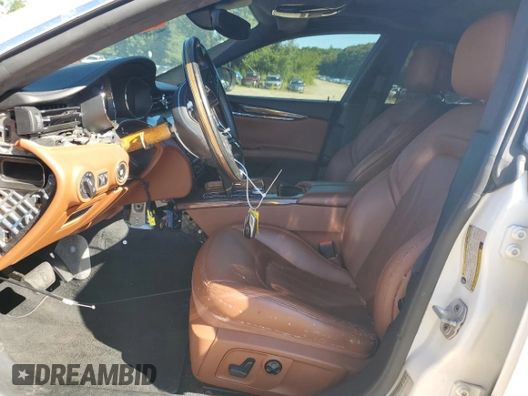 2017 Maserati Quattroporte z VIN ZAM56RRL1H1230279, wystawiony jako Copart lot #67067924 z przebiegiem Nie podano mil oraz Czysty tytuł • Clean title. Historia ofert i sprzedaży dostępna na DreamBid. Obrazek 7.