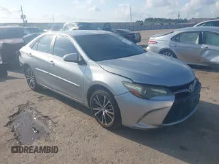 2015 Toyota Camry XLE z VIN 4T1BF1FK8FU934006, wystawiony jako IAAI lot #42384778 z przebiegiem 196 726 mil mil oraz . Historia ofert i sprzedaży dostępna na DreamBid. Obrazek 1.