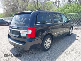 2013 Chrysler Town & Country Touring with VIN 2C4RC1BG1DR662485, listed as a IAAI auction lot 42109856 with 153,277 mi miles. Bid and sale history available at carsss.com. Image 4.