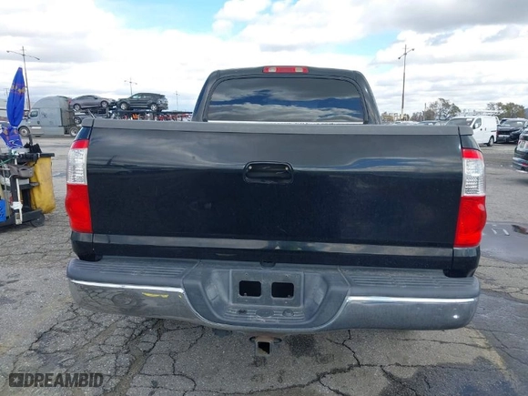2005 Toyota Tundra SR5 with VIN 5TBET34185S475717, listed as a IAAI auction lot 41755564 with 237,629 mi miles. Bid and sale history available at carsss.com. Image 17.