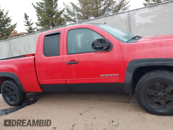 2010 GMC Sierra 1500 SLE z VIN 1GTSKVE33AZ144299, wystawiony jako IAAI lot #41086313 z przebiegiem 199 994 mil mil oraz . Historia ofert i sprzedaży dostępna na DreamBid. Obrazek 13.
