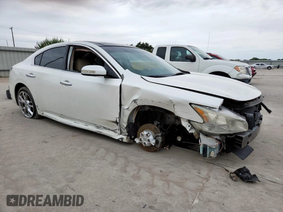 2014 Nissan Maxima SV with VIN 1N4AA5AP9EC913958, listed as a Copart auction lot 63488095 with 94,242 mi miles and Clean title. Bid and sale history available at DreamBid. Image 4.