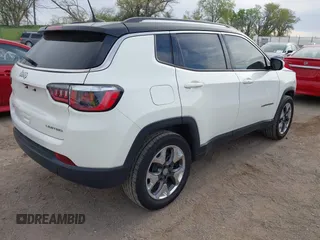 2019 Jeep Compass Limited z VIN 3C4NJDCB7KT678838, wystawiony jako IAAI lot #42193400 z przebiegiem 88 385 mil mil oraz . Historia ofert i sprzedaży dostępna na DreamBid. Obrazek 4.