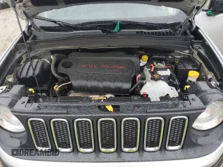2018 Jeep Renegade Sport with VIN ZACCJBAB8JPH95901, listed as a Copart auction lot 55772785 with 182,033 mi miles and Clean title. Bid and sale history available at DreamBid. Image 12.