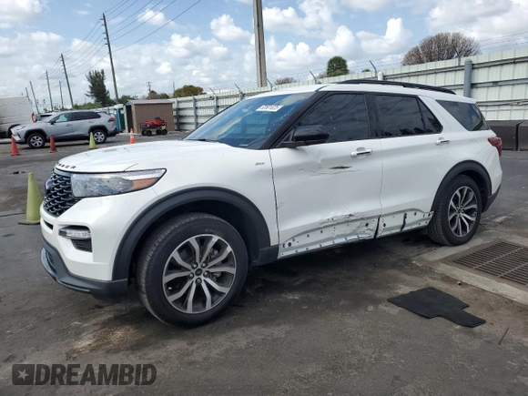 2024 Ford Explorer ST-Line with VIN 1FMSK7KH1RGA88359, listed as a Copart auction lot 52801025 with 7,799 mi miles and Salvage Title. Bid and sale history available at carsss.com. Image 1.
