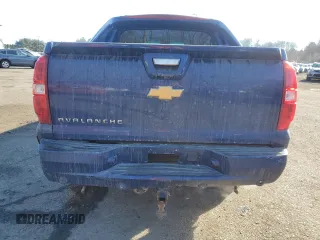 2013 Chevrolet Avalanche LS with VIN 3GNTKEE72DG221442, listed as a Copart auction lot 42138005 with 242,221 mi miles and Salvage Title. Bid and sale history available at carsss.com. Image 6.