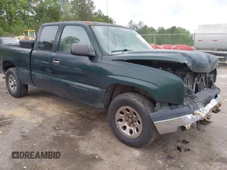 2006 Chevrolet Silverado 1500 LT1 with VIN 1GCEK19V36Z269098, listed as a IAAI auction lot 41949649 with 286,007 mi miles. Bid and sale history available at carsss.com. Image 1.
