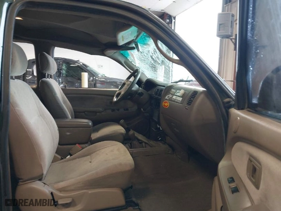 2003 Toyota Tacoma with VIN 5TEWN72N53Z188628, listed as a IAAI auction lot 41599117 with 162,133 mi miles. Bid and sale history available at carsss.com. Image 5.