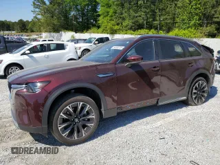 2024 Mazda CX-90 Premium Plus z VIN JM3KKEHA6R1132546, wystawiony jako Copart lot #53309705 z przebiegiem 17 303 mil mil oraz Szkody całkowita. Historia ofert i sprzedaży dostępna na DreamBid. Obrazek 1.
