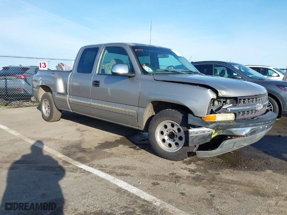 1999 Chevrolet Silverado 1500 LS with VIN 2GCEC19T9X1241246, listed as a IAAI auction lot 41837697 with 262,104 mi miles. Bid and sale history available at carsss.com. Image 1.