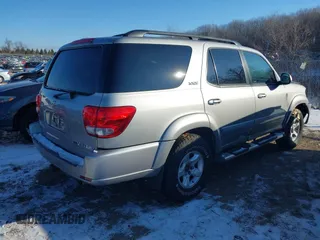 2005 Toyota Sequoia SR5 with VIN 5TDBT44A75S236420, listed as a IAAI auction lot 41296176 with 185,380 mi miles and . Bid and sale history available at DreamBid. Image 4.