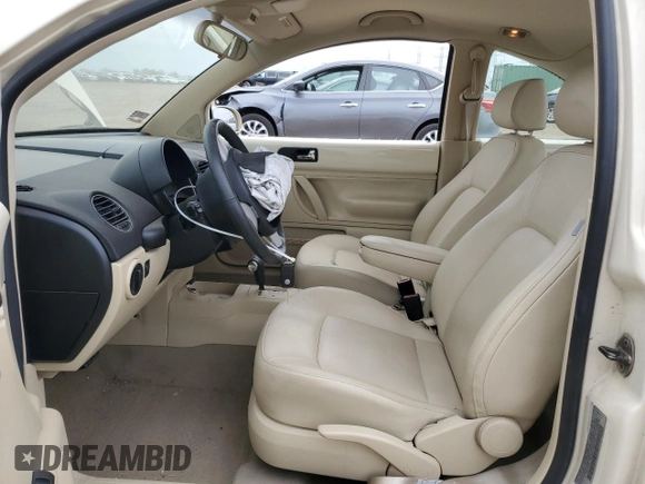 2009 Volkswagen Beetle S with VIN 3VWPW31C39M516920, listed as a Copart auction lot 55139905 with 66,322 mi miles and Salvage title. Bid and sale history available at DreamBid. Image 7.