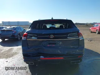2024 Volkswagen Atlas SEL Premium R-Line z VIN 1V2FE2CA9RC223529, wystawiony jako IAAI lot #41188547 z przebiegiem 24 711 mil mil oraz . Historia ofert i sprzedaży dostępna na DreamBid. Obrazek 16.