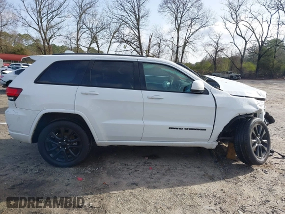 2019 Jeep Grand Cherokee Upland with VIN 1C4RJFAG1KC565684, listed as a IAAI auction lot 41727054 with 53,043 mi miles. Bid and sale history available at carsss.com. Image 13.