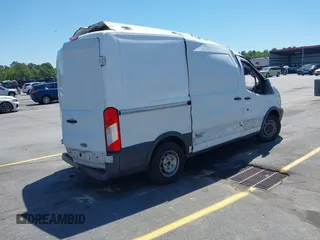 2017 Ford Transit Cargo z VIN 1FTYE1CM2HKB56212, wystawiony jako IAAI lot #42102063 z przebiegiem 174 769 mil mil oraz . Historia ofert i sprzedaży dostępna na DreamBid. Obrazek 4.