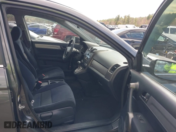 2011 Honda CR-V SE with VIN 5J6RE4H46BL079385, listed as a IAAI auction lot 41996786 with 121,207 mi miles. Bid and sale history available at carsss.com. Image 5.