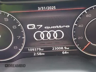 2018 Audi Q7 Premium Plus with VIN WA1LHAF78JD054456, listed as a IAAI auction lot 41924248 with 109,379 mi miles. Bid and sale history available at carsss.com. Image 14.