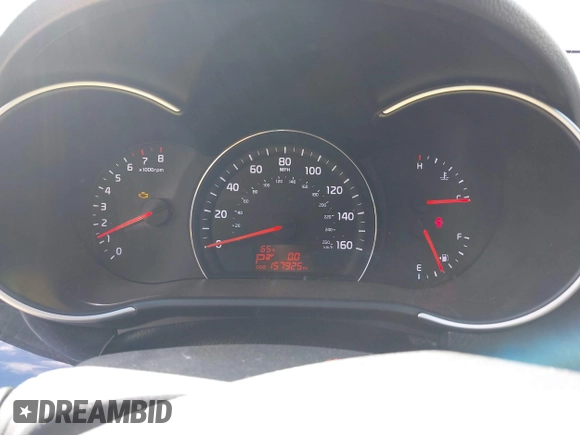 2014 Kia Sorento LX with VIN 5XYKTCA6XEG466573, listed as a IAAI auction lot 42092207 with 157,925 mi miles and . Bid and sale history available at carsss.com. Image 7.