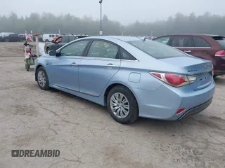 2012 Hyundai Sonata Hybrid z VIN KMHEC4A41CA044671, wystawiony jako IAAI lot #42254039 z przebiegiem 152 769 mil mil oraz . Historia ofert i sprzedaży dostępna na DreamBid. Obrazek 3.