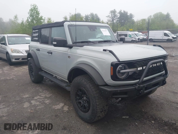 2022 Ford Bronco with VIN 1FMEE5DP2NLA70127, listed as a IAAI auction lot 42224917 with 28,923 mi miles and . Bid and sale history available at DreamBid. Image 13.