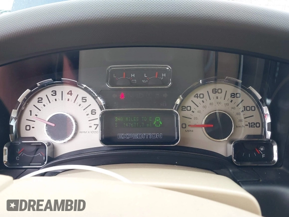 2013 Ford Expedition XLT with VIN 1FMJU1H51DEF27015, listed as a IAAI auction lot 42421404 with 147,671 mi miles and . Bid and sale history available at DreamBid. Image 7.