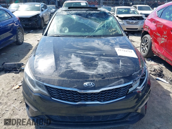 2019 Kia Optima LX with VIN 5XXGT4L37KG321862, listed as a IAAI auction lot 41744721 with 105,875 mi miles. Bid and sale history available at carsss.com. Image 6.